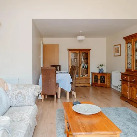 Spacious Garden And A64 - Dog Friendly York