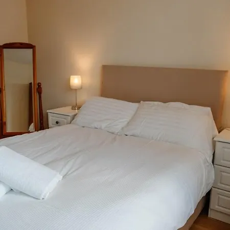 Сasa de vacaciones Spacious Garden And A64 - Dog Friendly *